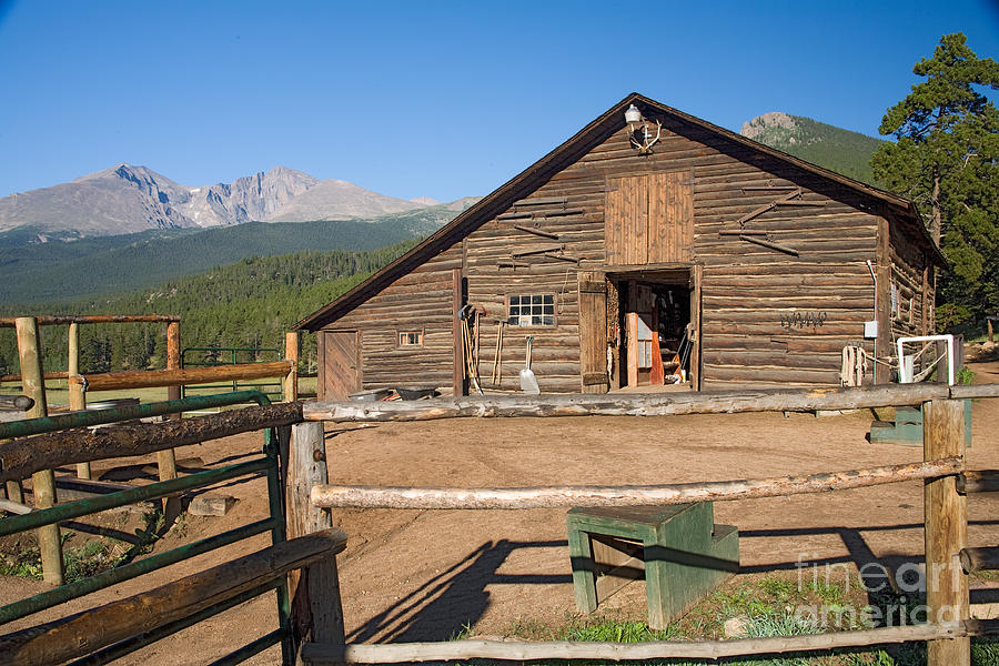 Barn at the Wind River Ranch Photograph by Fred Stearns