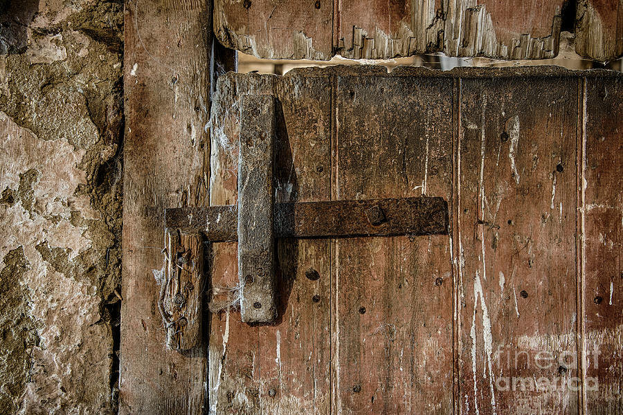 Barn Photograph - Barn Door by John Greim