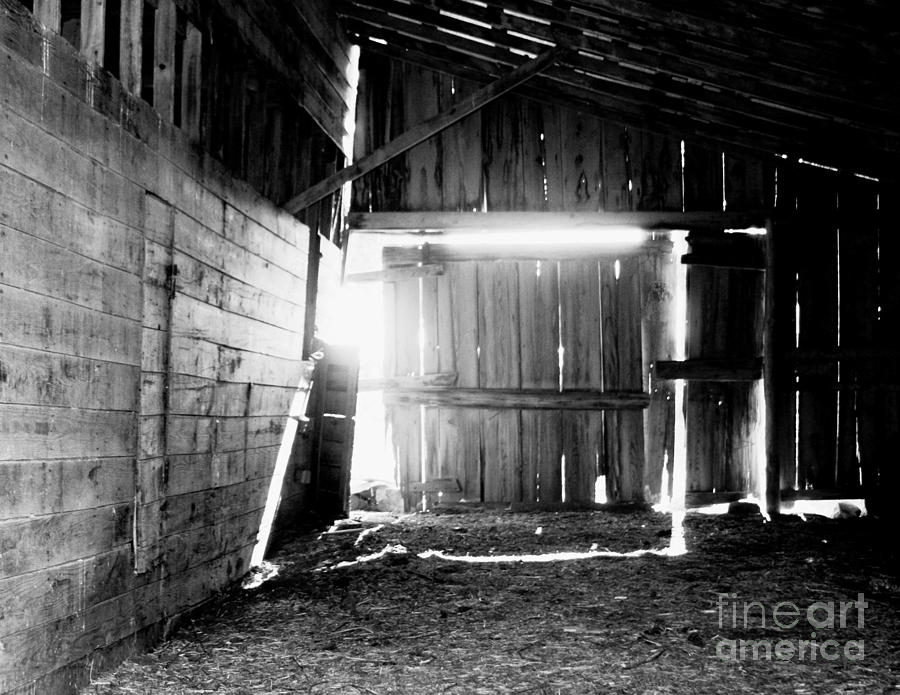 Black And White Photograph - Barn Door Sterling Oklahoma by Dewayne Eakins