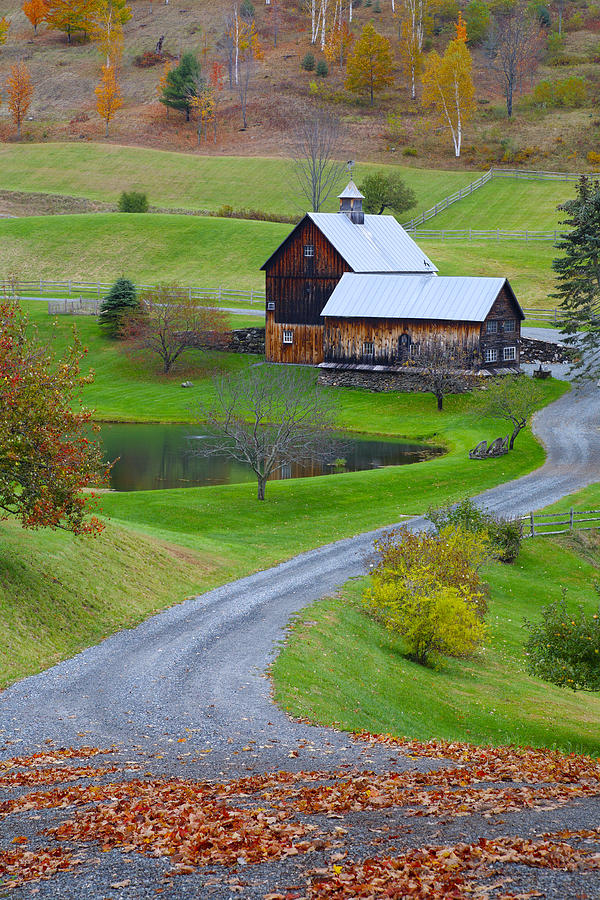 Barn in autumn Photograph by Dominique Dubied