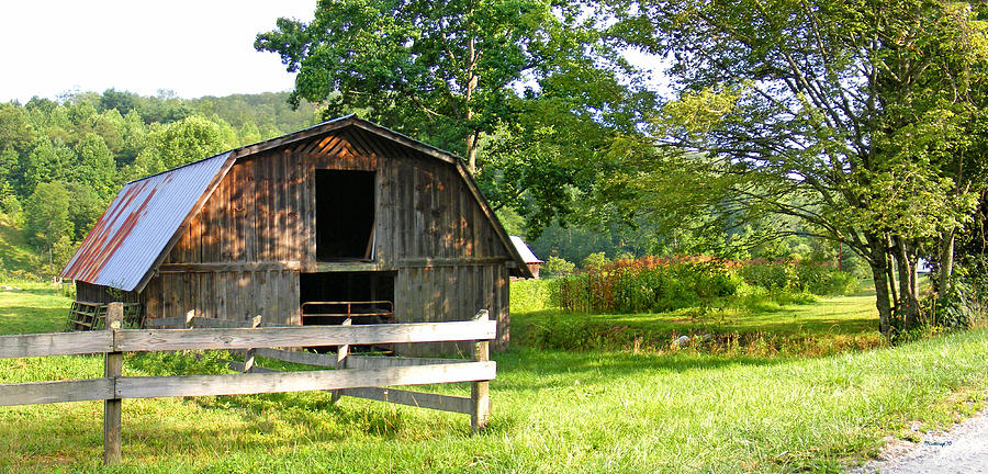 Barn in Balsam Grove Photograph by Duane McCullough