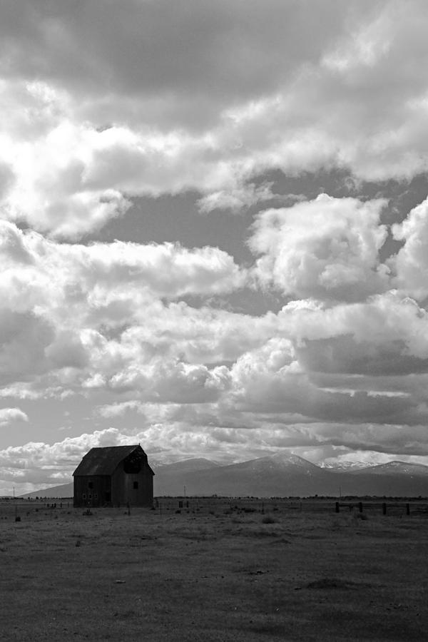 Barn in Oregon Countryside II Photograph by Daniel Woodrum