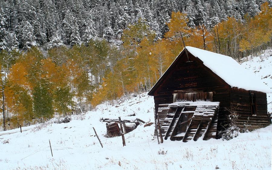 Barn in the San Juan Mountains Photograph by Jetson Nguyen
