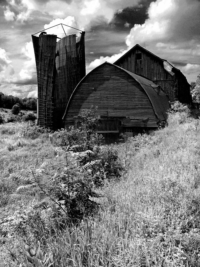 Barn Photograph by Jim McCullaugh