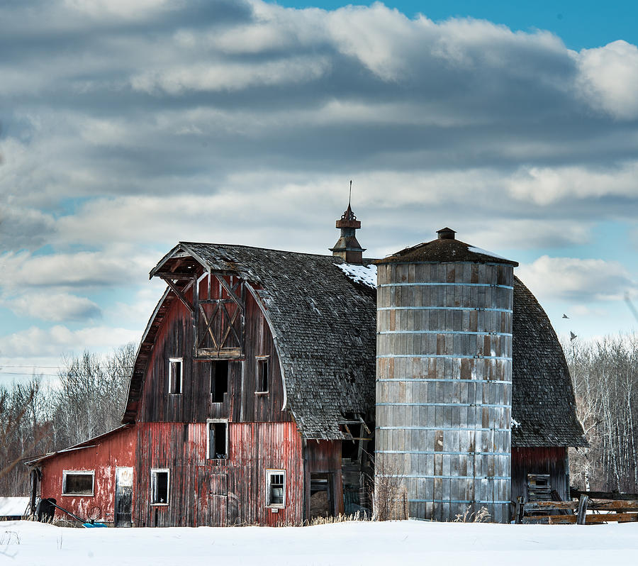 Barn with silo Photograph by Paul Freidlund