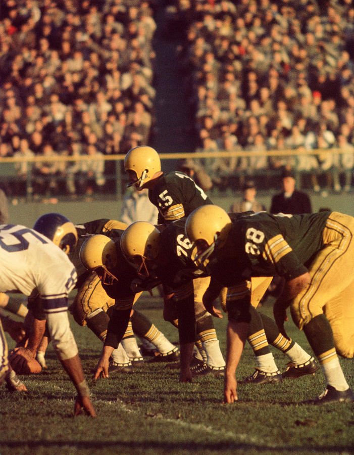 Bart Starr Photograph - Bart Starr In Action by Retro Images Archive