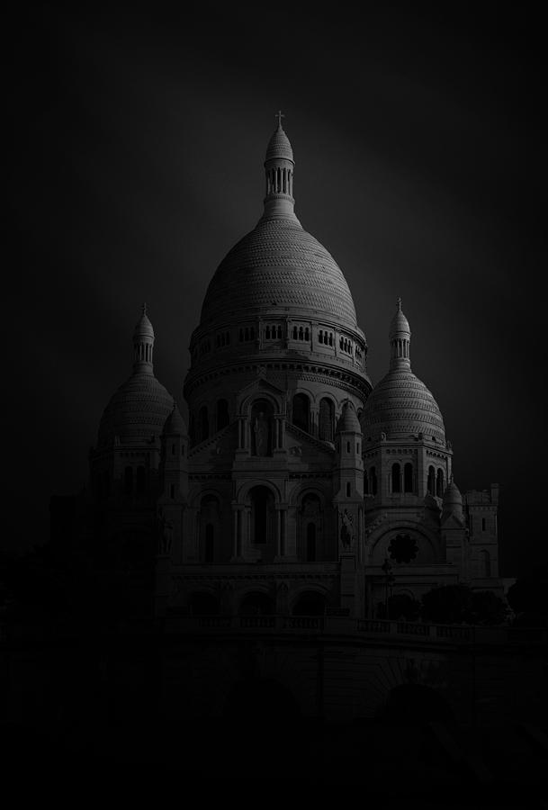 Black And White Photograph - Basilique Du Sacre Coeur by Sebastien Del Grosso