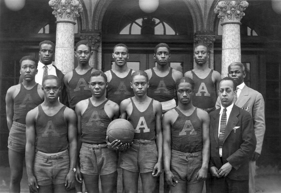 Basketball Team Portrait Photograph by Underwood Archives
