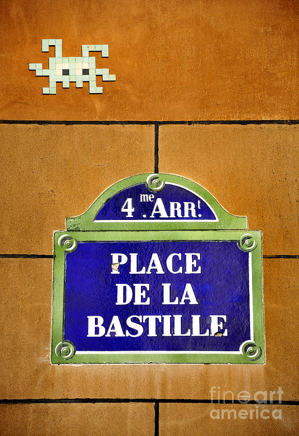 Paris Photograph - Bastille Invader by Phil Robinson
