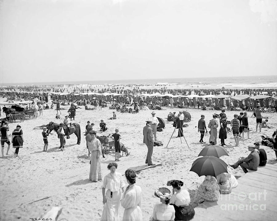 Atlantic City Photograph - Bathing hour by Celestial Images