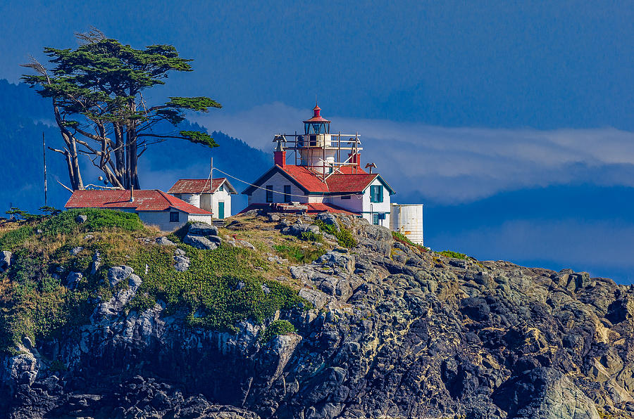 Battery Point Lighthouse Photograph by Greg Nyquist