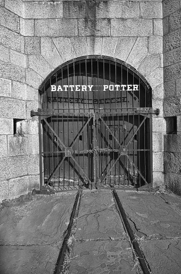 Battery Potter At Sandy Hook Photograph by Gary Slawsky