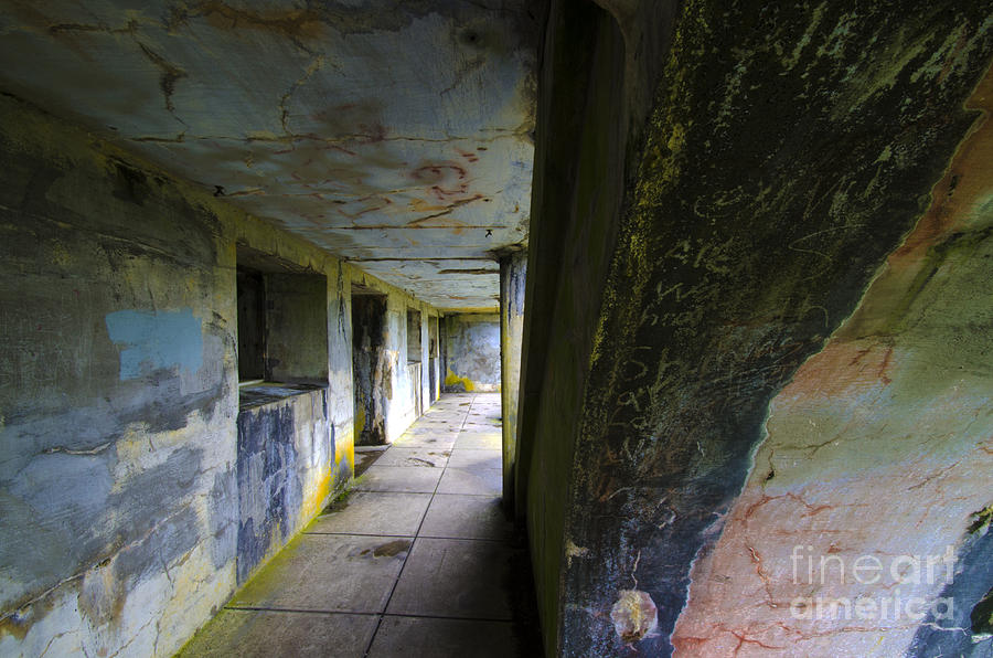 Architecture Photograph - Battery Russell Oregon 6 by Bob Christopher