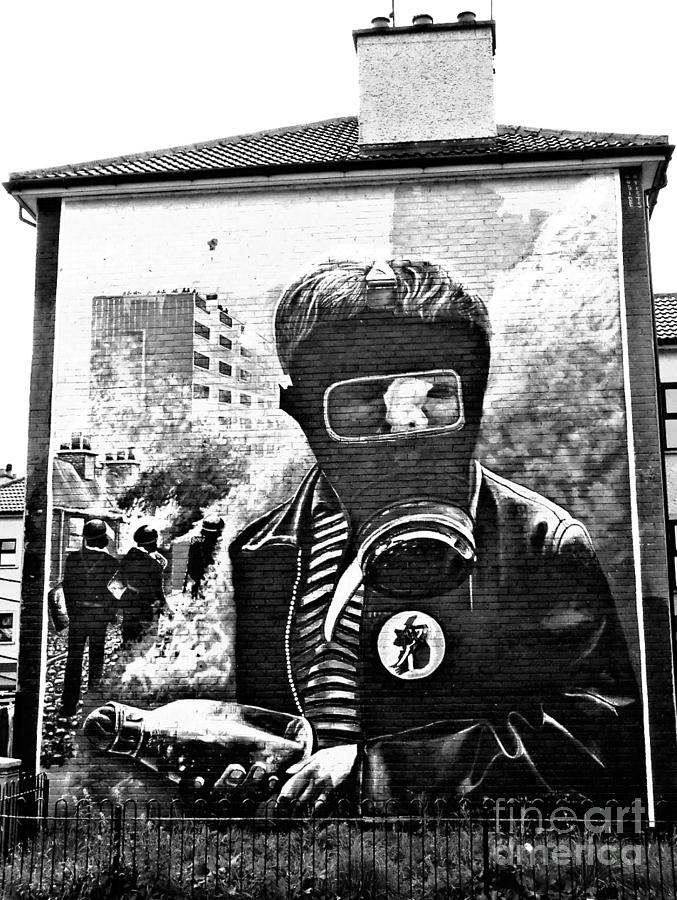 Black And White Photograph - Battle of the Bogside Mural by Nina Ficur Feenan