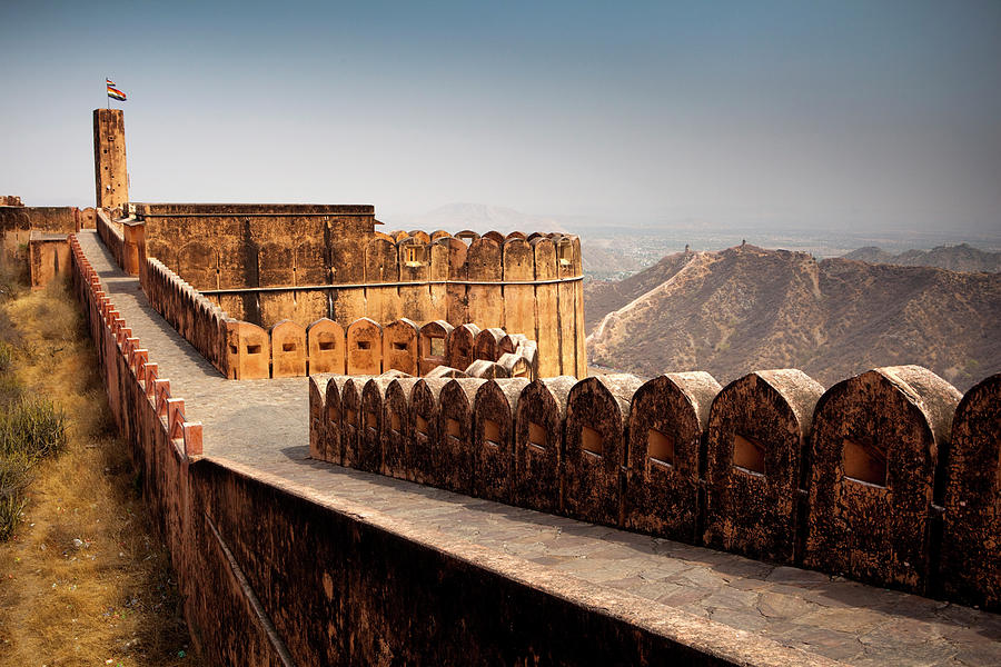 Battlements At Jaigarh Fort by Huw Jones