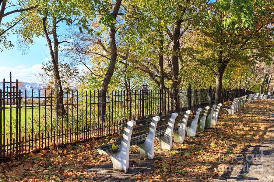 Fall Photograph - Bay Ridge Park by Jannis Werner