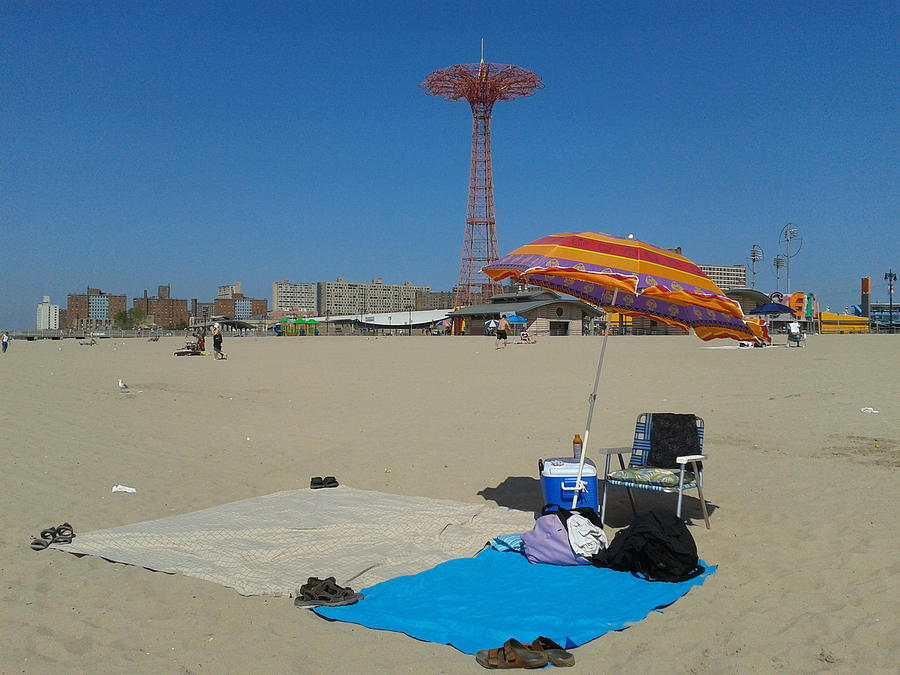 New York City Photograph - Beach Day at Coney Island by Choi Ling Blakey