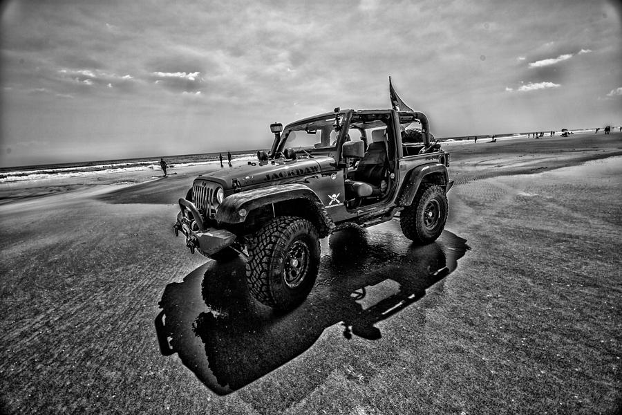 Beach Jeep Photograph by Kevin Cable