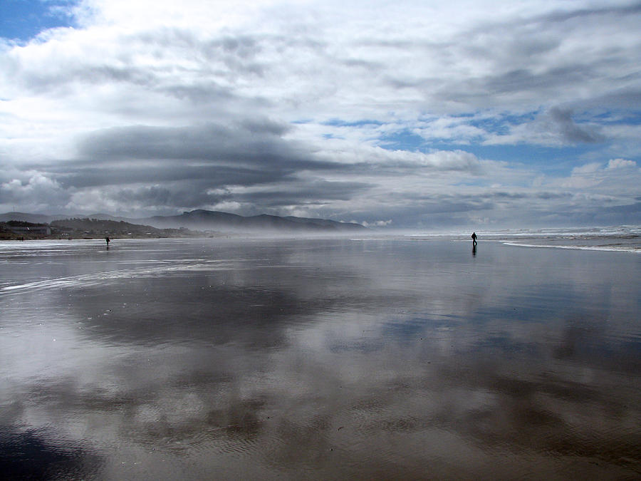 Beach Walk Neahkahnie Photograph by Lora Fisher