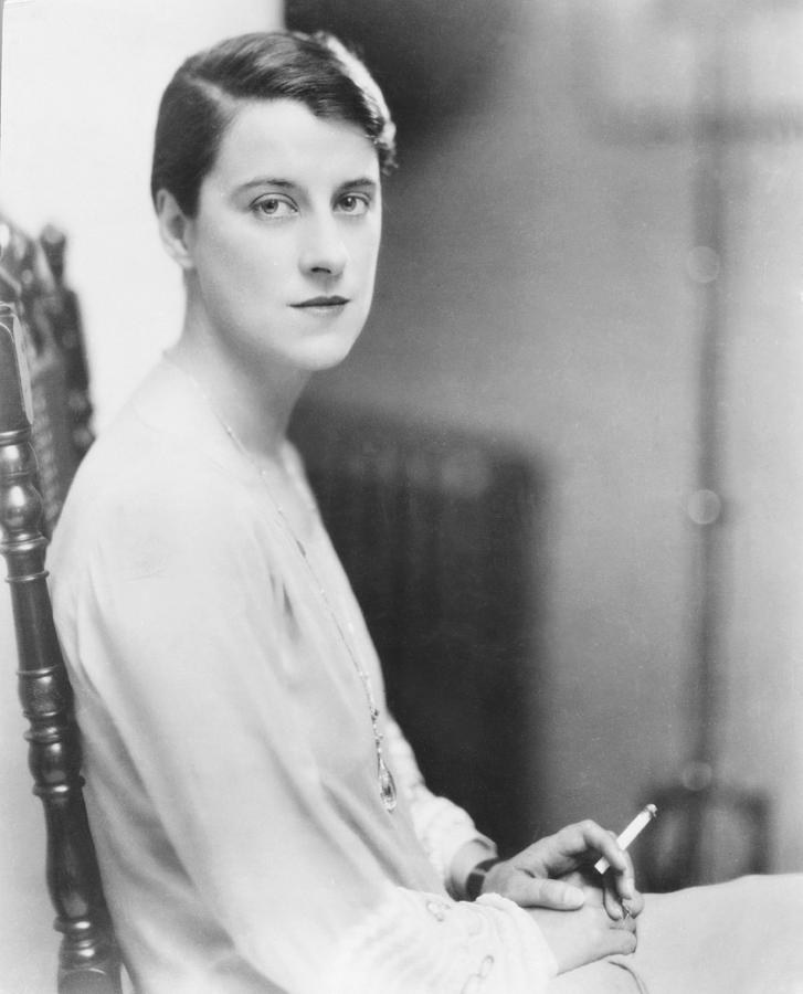 Beatrice Lillie 1924 by Everett