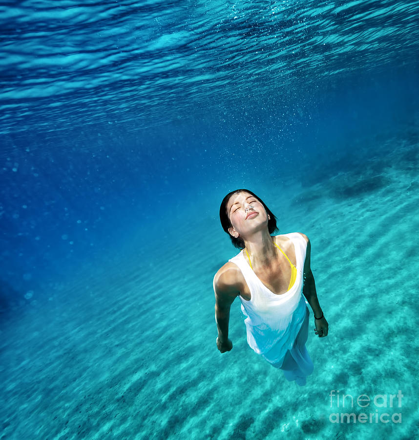 Beautiful female underwater Photograph by Anna Om
