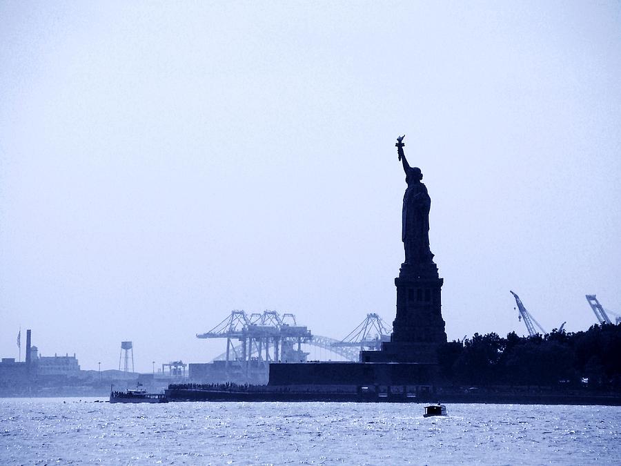 Statue Of Liberty Photograph - Beautiful Lady by Zinvolle Art