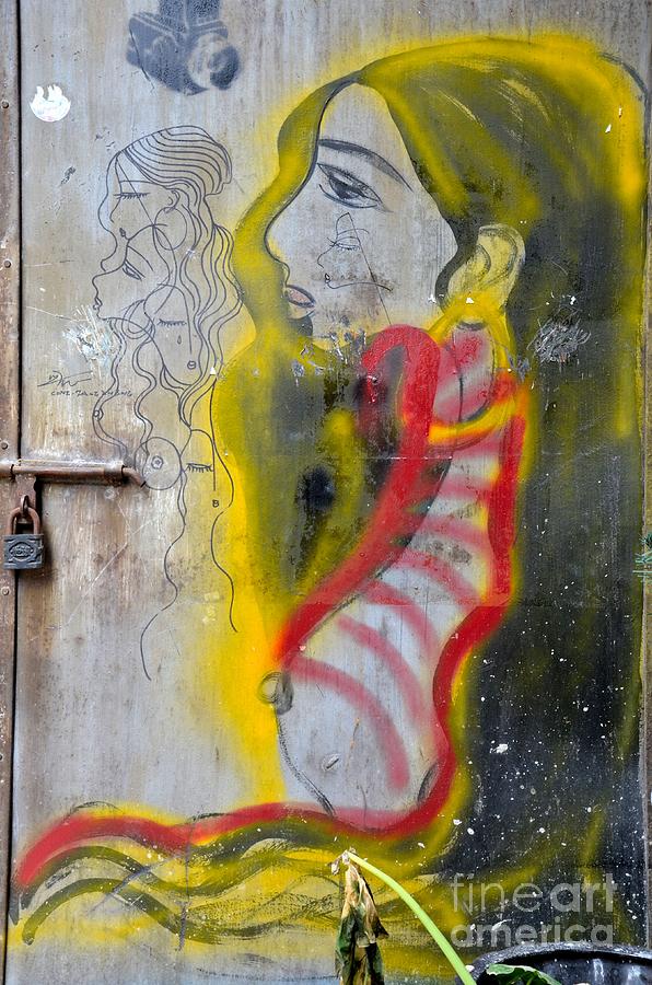Beautiful woman with golden hair door graffiti art Photograph by Imran Ahmed