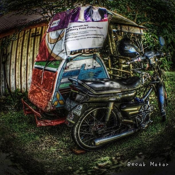 Becak Motor #hdrdarkside#olloclip_test Photograph by Ma Charo