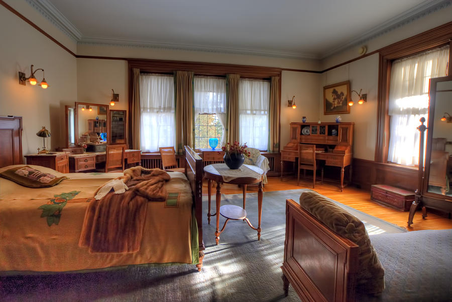 Bedroom Glensheen Mansion Duluth Photograph by Amanda Stadther