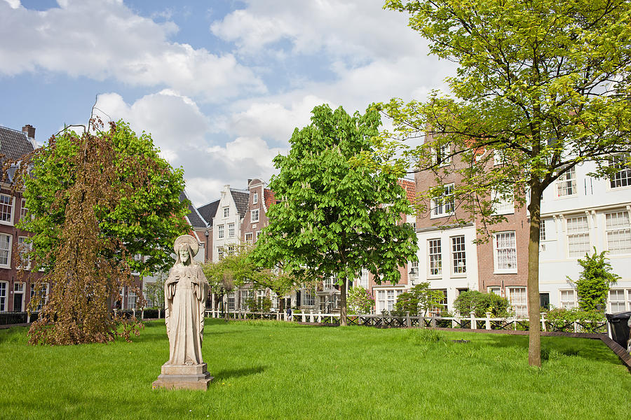 Begijnhof Courtyard in Amsterdam Photograph by Artur Bogacki