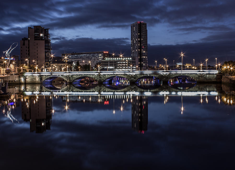 Belfast Photograph - Belfast Bridge by Noel Sofley