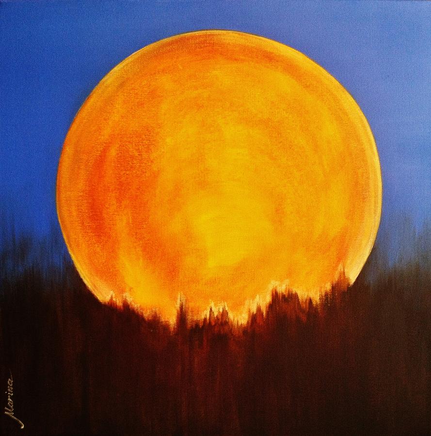 Желтая луна песни. Оранжевая Луна. Желтая Луна. Оранжевая Луна на небе. Луна желто оранжевая.