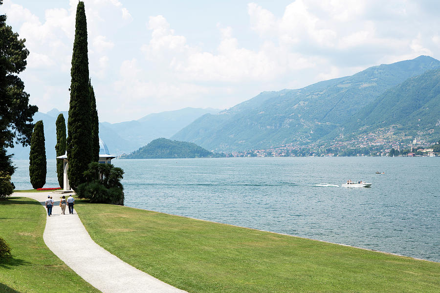 Bellagio, Lake Como, Lombardy, Italy Photograph by Tim E White