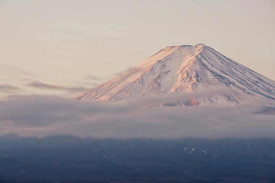 Beni Fuji In The Morning Photograph by Yuga Kurita