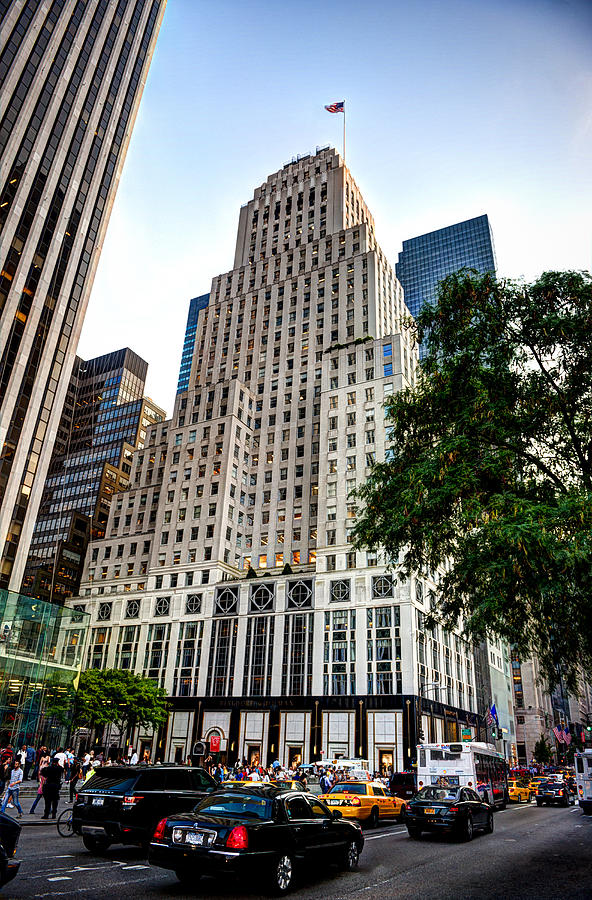 Bergdorf Goodman 5th Ave Photograph by Andrew Kenworthy