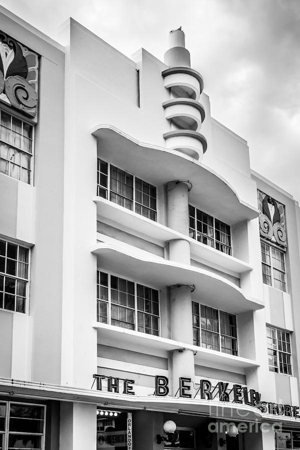 Black And White Photograph - Berkeley Shores Hotel - South Beach - Miami - Florida - Black and White by Ian Monk