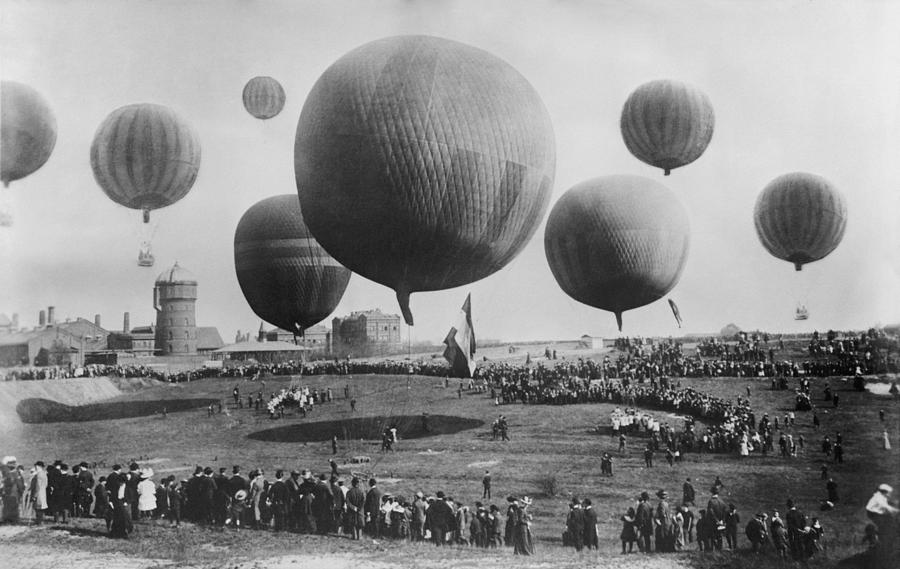 Berlin Balloon Race, 1908 Photograph by Science Photo Library | Fine ...