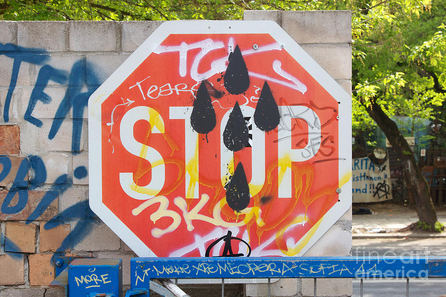 Berlin Photograph - Berlin Stop Sign by Jannis Werner