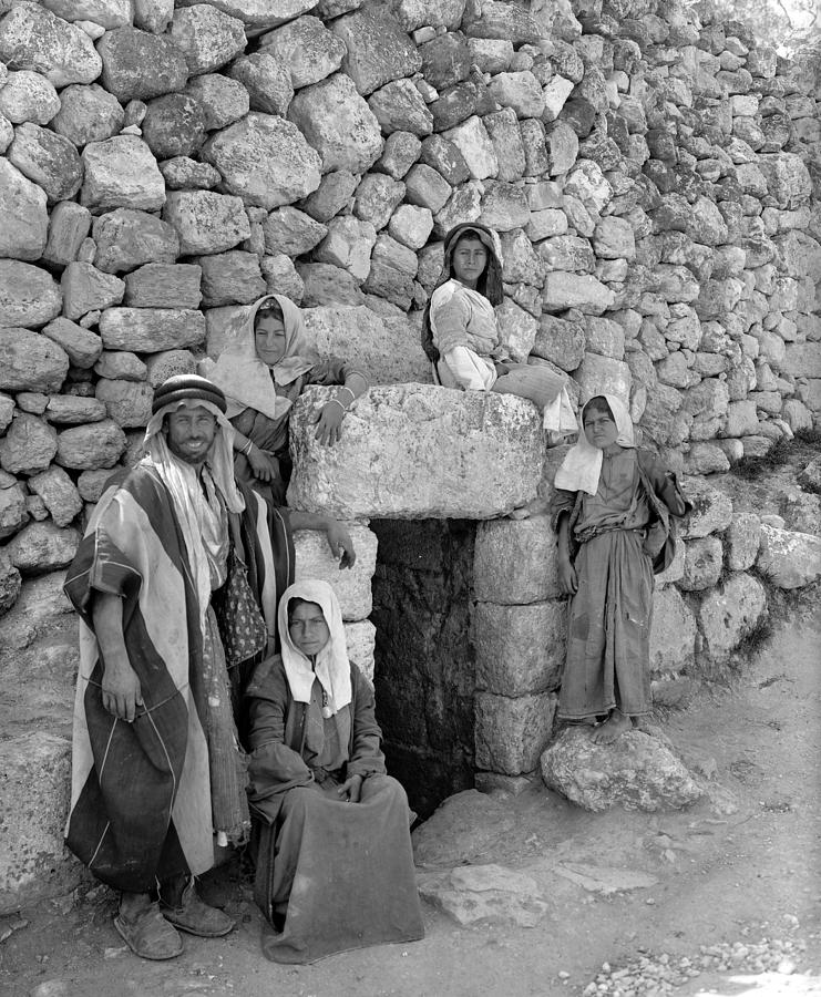 Bethany Tomb Of Lazarus Photograph by Granger - Fine Art America