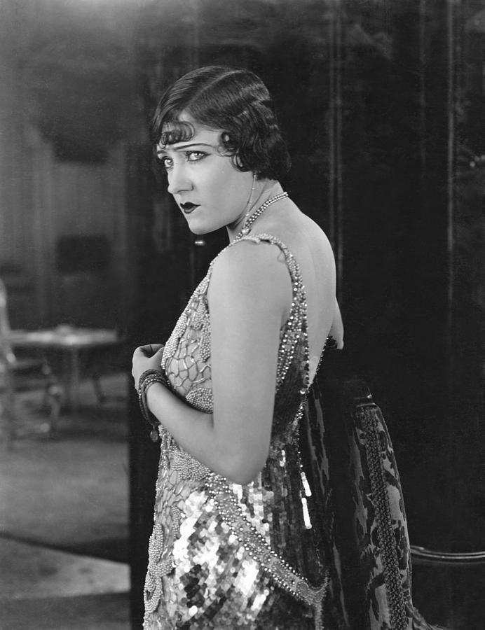 Movie Photograph - Beyond The Rocks, Gloria Swanson, 1922 by Everett