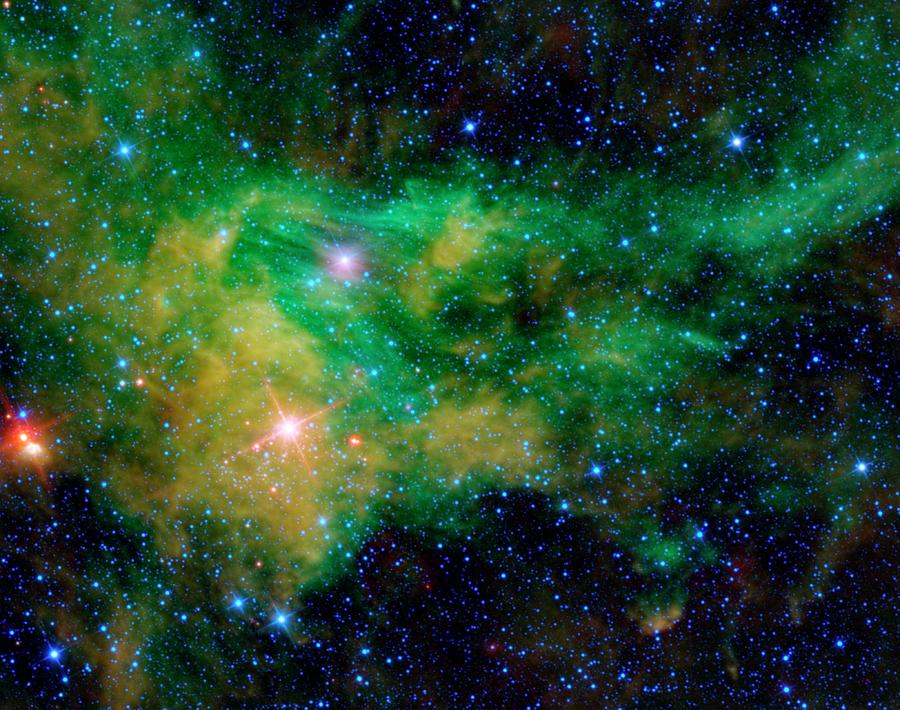 Bfs 29 Nebula Photograph by Nasa/jpl-caltech/ucla/science Photo Library ...