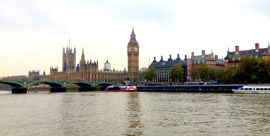 Big Ben and Houses of Parliament Photograph by Gordon James