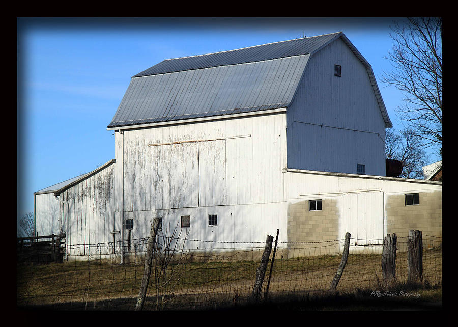 Big Blue Roof Barn Photograph by PJQandFriends Photography