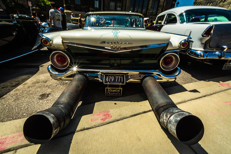Milwaukee Photograph - Big Pipes by Randy Scherkenbach