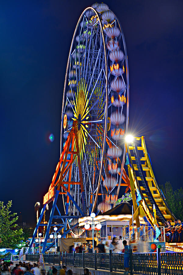 Big Wheel Photograph by Okan YILMAZ - Fine Art America