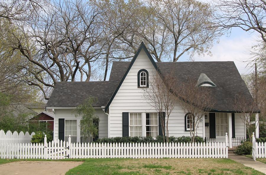  Black  And White  Cottage  Home Photograph by Donna Wilson