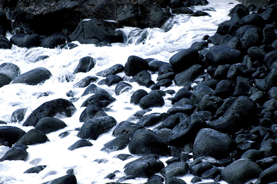 Black rocks along the Puna coast Photograph by Lehua Pekelo-Stearns