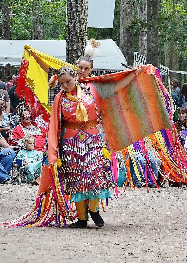 Blanket Dance - Nanticoke Powwow Photograph by Kim Bemis