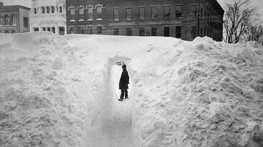 Blizzard Of 1888 Photograph by Underwood Archives
