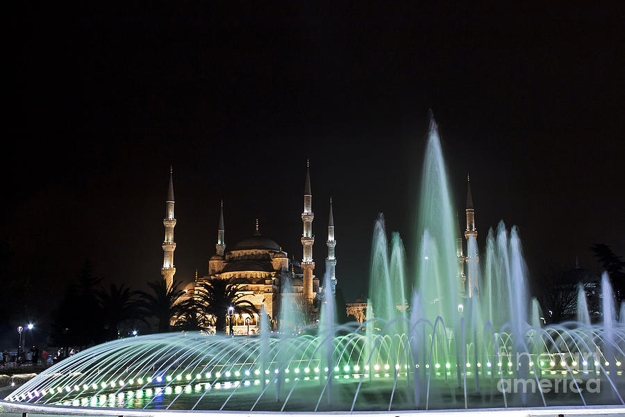 Sultanahmet Mosque Photograph - Blue Mosque at night by Shishir Sathe